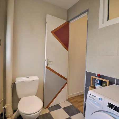 Guest house Maisonnette De Avec Cours - Wifi - Mon Groom Troyes