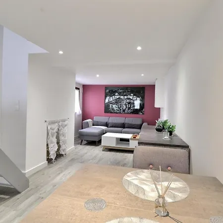 Maisonnette De Avec Cours - Wifi - Mon Groom * تروي