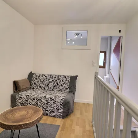 Maisonnette De Avec Cours - Wifi - Mon Groom Guest house